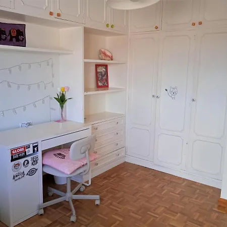 Mondeva Apartman *