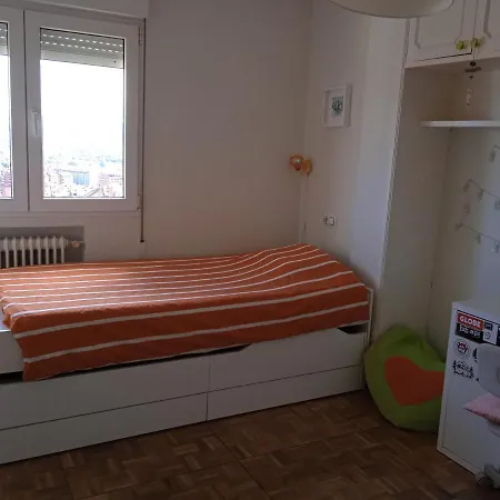 Mondeva Apartman Gijón