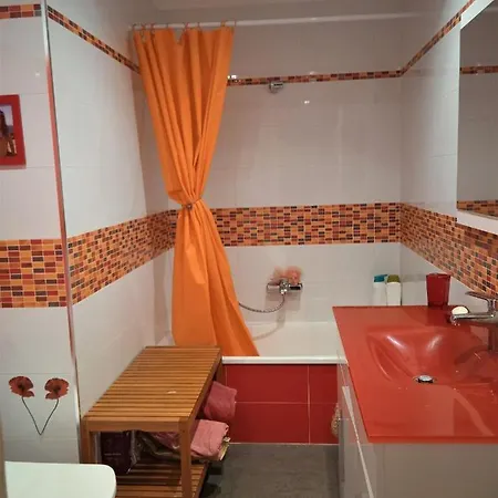 Mondeva Apartman Gijón
